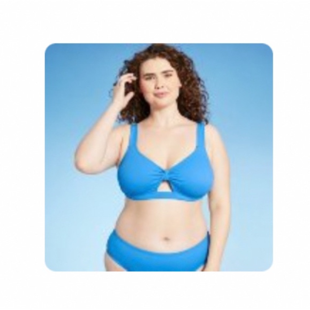 Ribbed Knot-Front
Bralette Top and Cheeky
Hipster Bottom Xhilaration™ Neon
Blue